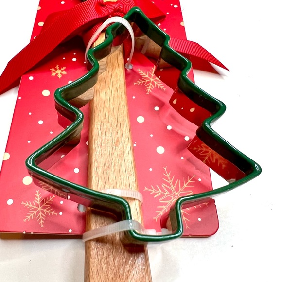 Christmas Green Black Plaid Silicone Spatula + Xmas Tree Cookie Cutter Green - Picture 5 of 8